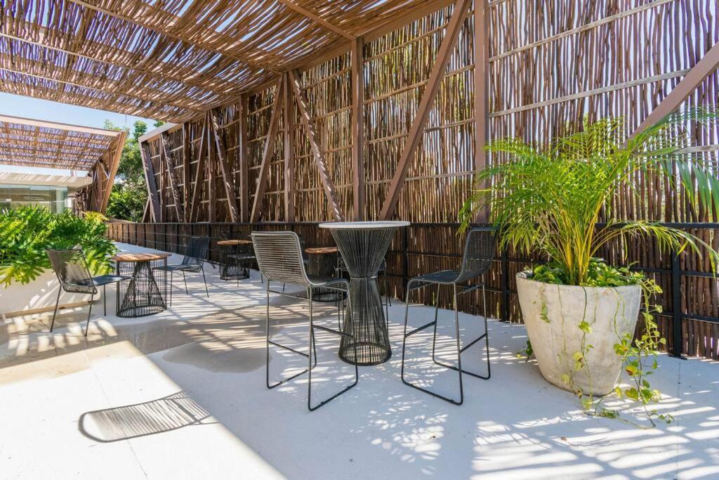 Exclusive In A Gated Community By Casa Paraiso Apartment